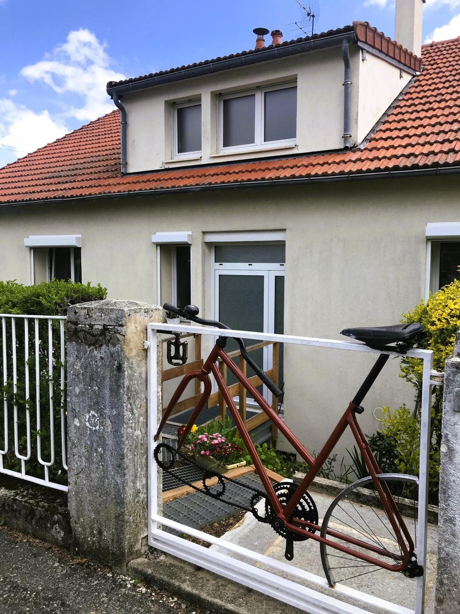 La Pause Velo Gite D'Etape Guéret Exterior foto